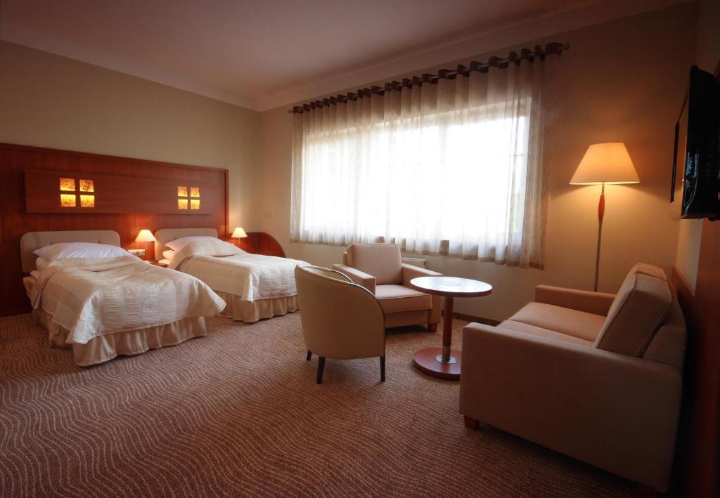 Hotel Sahara Bielsko-Biała Oda fotoğraf