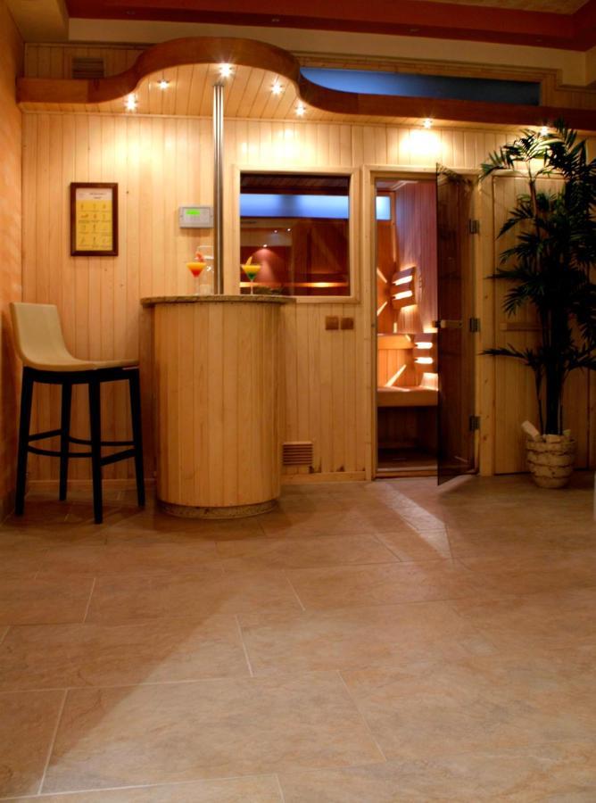 Hotel Sahara Bielsko-Biała Dış mekan fotoğraf
